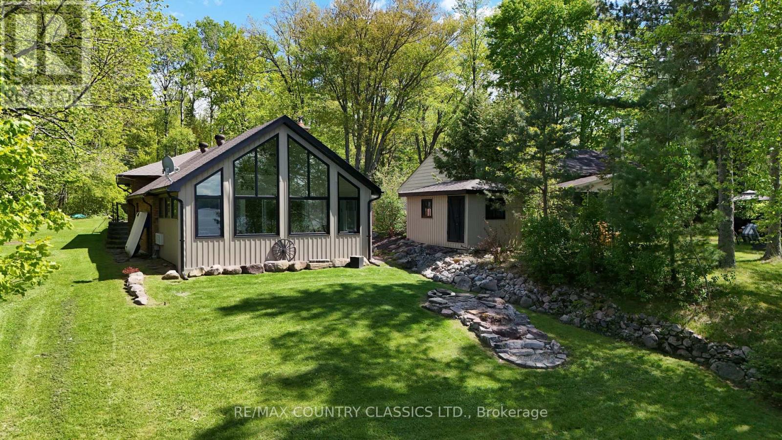 90 Village Street, Hastings Highlands (Herschel Ward), Ontario  K0L 1C0 - Photo 3 - X12176240
