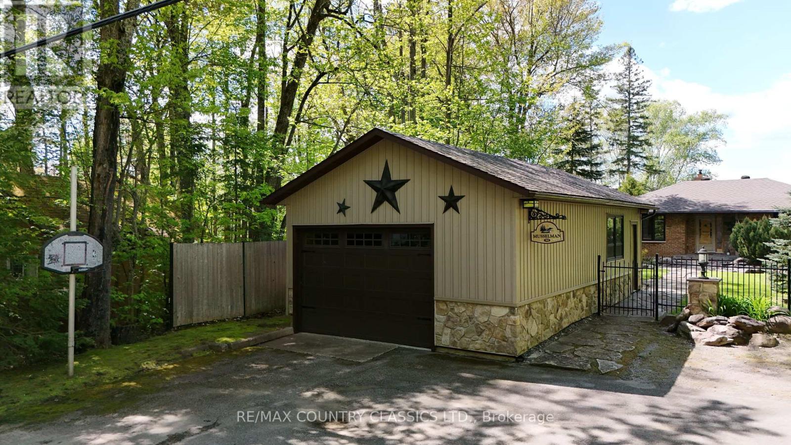 90 Village Street, Hastings Highlands (Herschel Ward), Ontario  K0L 1C0 - Photo 40 - X12176240