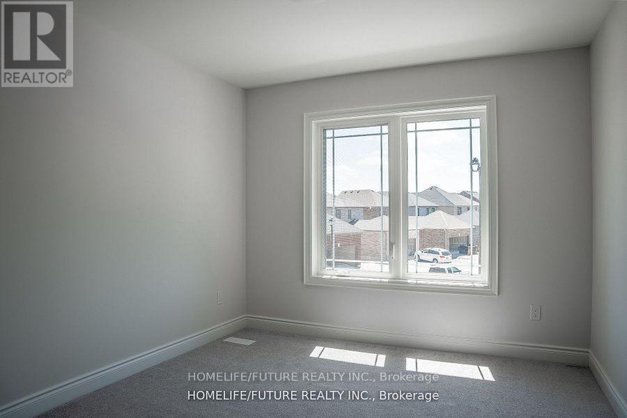 206 Mallory Terrace, Peterborough North (North), Ontario  K9H 0C4 - Photo 12 - X12176350