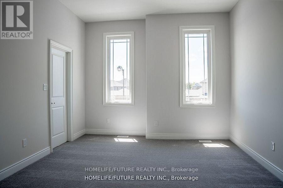 206 Mallory Terrace, Peterborough North (North), Ontario  K9H 0C4 - Photo 4 - X12176350