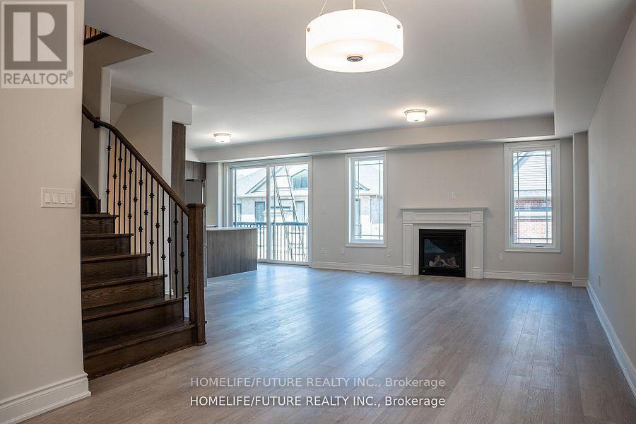 206 Mallory Terrace, Peterborough North (North), Ontario  K9H 0C4 - Photo 5 - X12176350