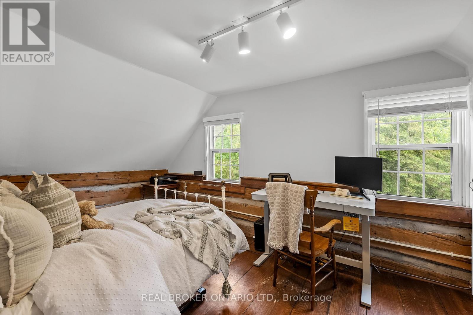 70 Cowans Crescent, Kawartha Lakes (Emily), Ontario  K0L 2W0 - Photo 20 - X12176832