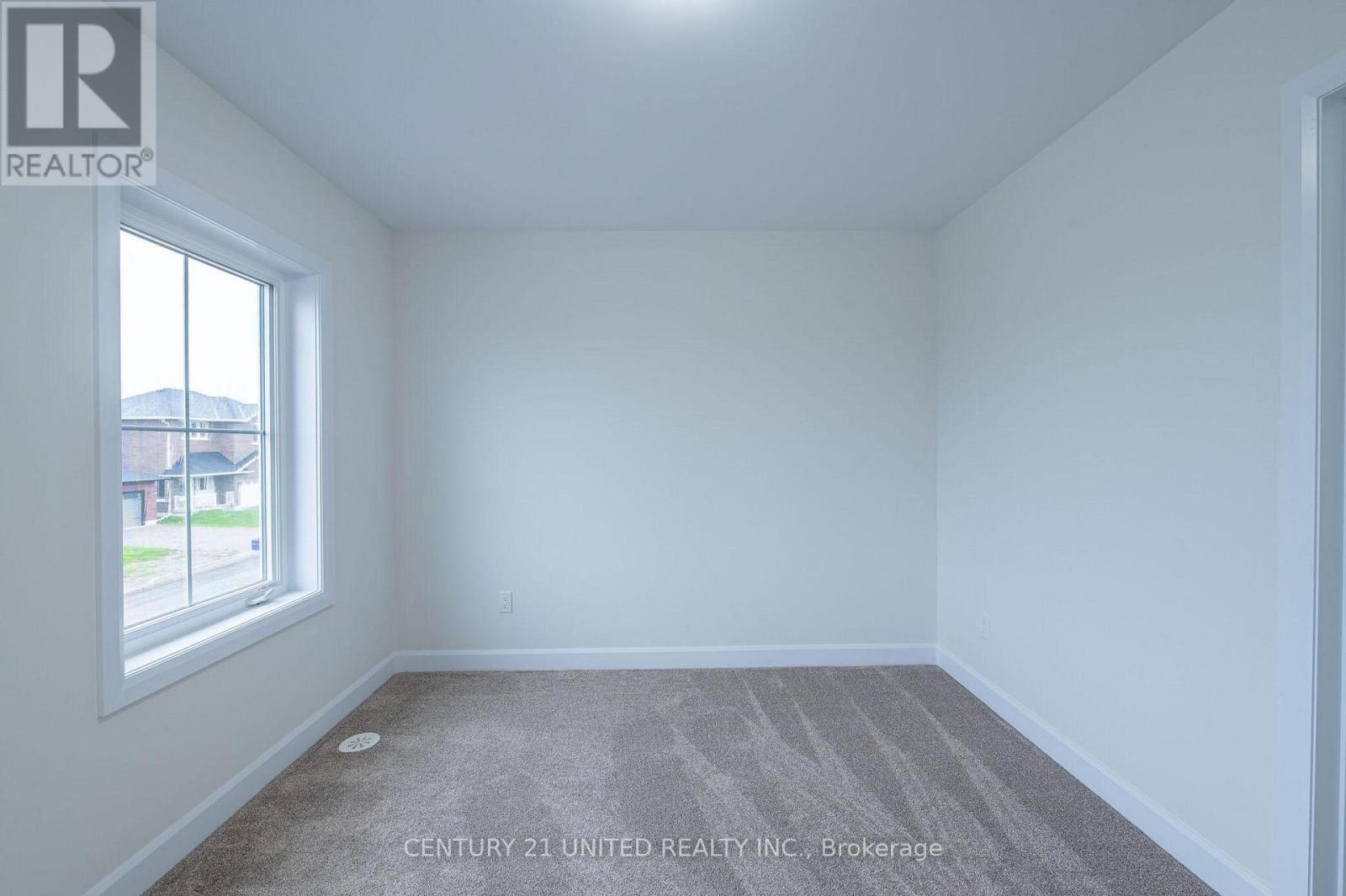 311 Mullighan Gardens, Peterborough North (North), Ontario  K9K 0H2 - Photo 14 - X12177116
