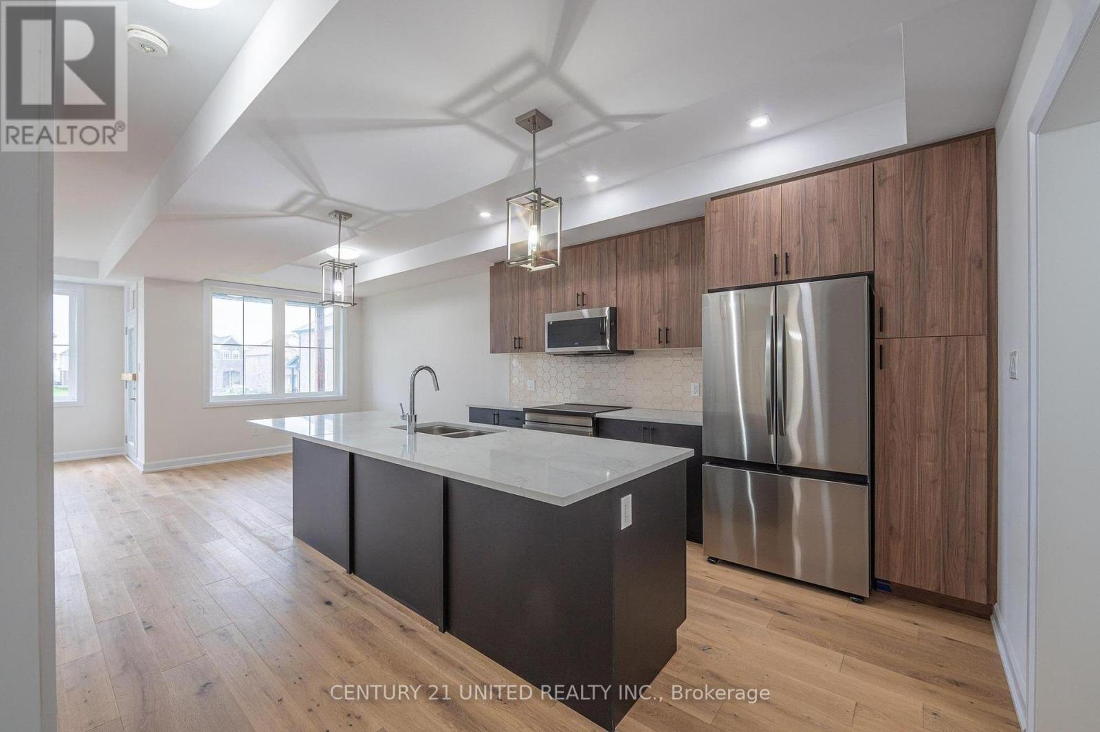 311 Mullighan Gardens, Peterborough North (North), Ontario  K9K 0H2 - Photo 3 - X12177116