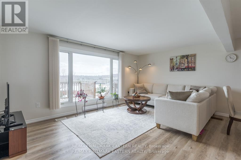 145 Park Lane, Asphodel-Norwood, Ontario  K0L 1Y0 - Photo 4 - X12177326