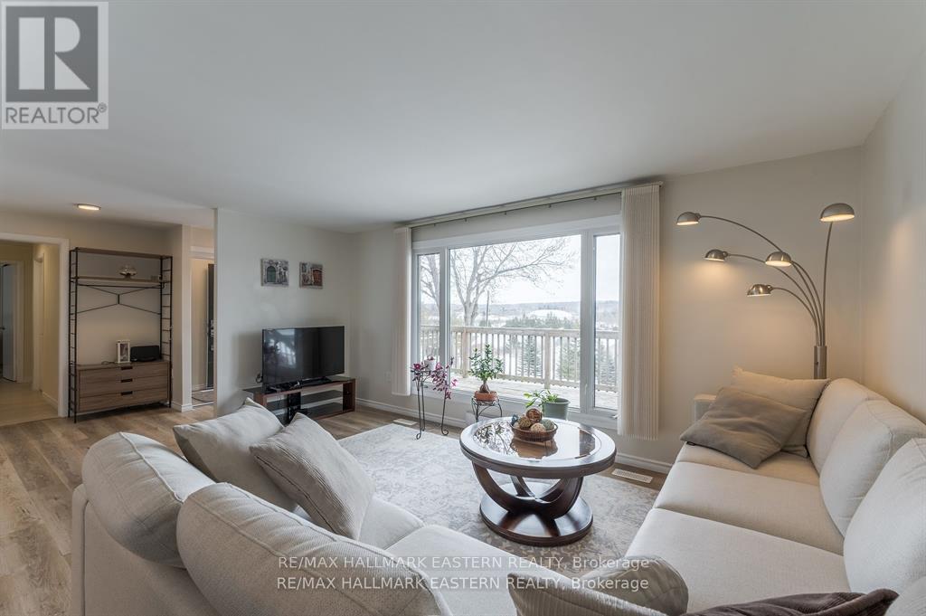145 Park Lane, Asphodel-Norwood, Ontario  K0L 1Y0 - Photo 7 - X12177326