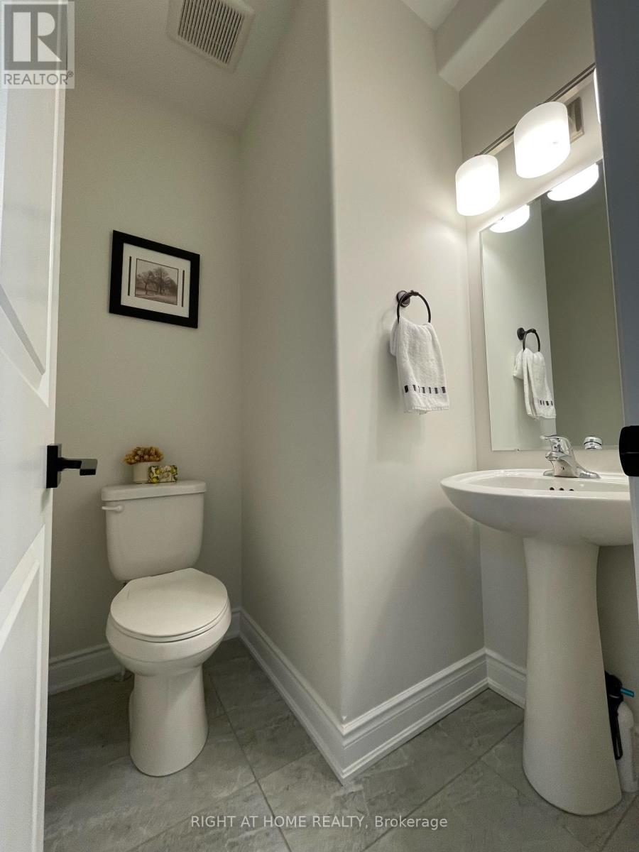 292 Noftall Gardens, Peterborough (Northcrest), Ontario  K9H 0G4 - Photo 14 - X12177344