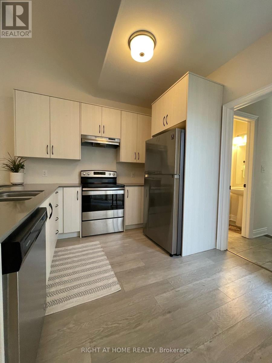 292 Noftall Gardens, Peterborough (Northcrest), Ontario  K9H 0G4 - Photo 4 - X12177344