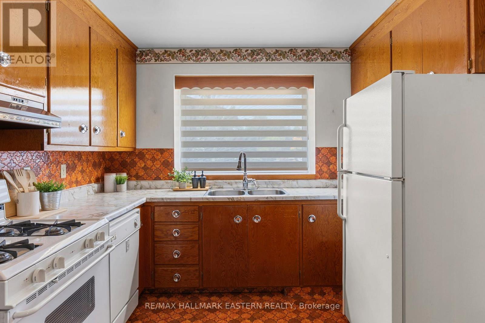 165 Marina Boulevard, Peterborough North (Central), Ontario  K9H 6M8 - Photo 13 - X12177743
