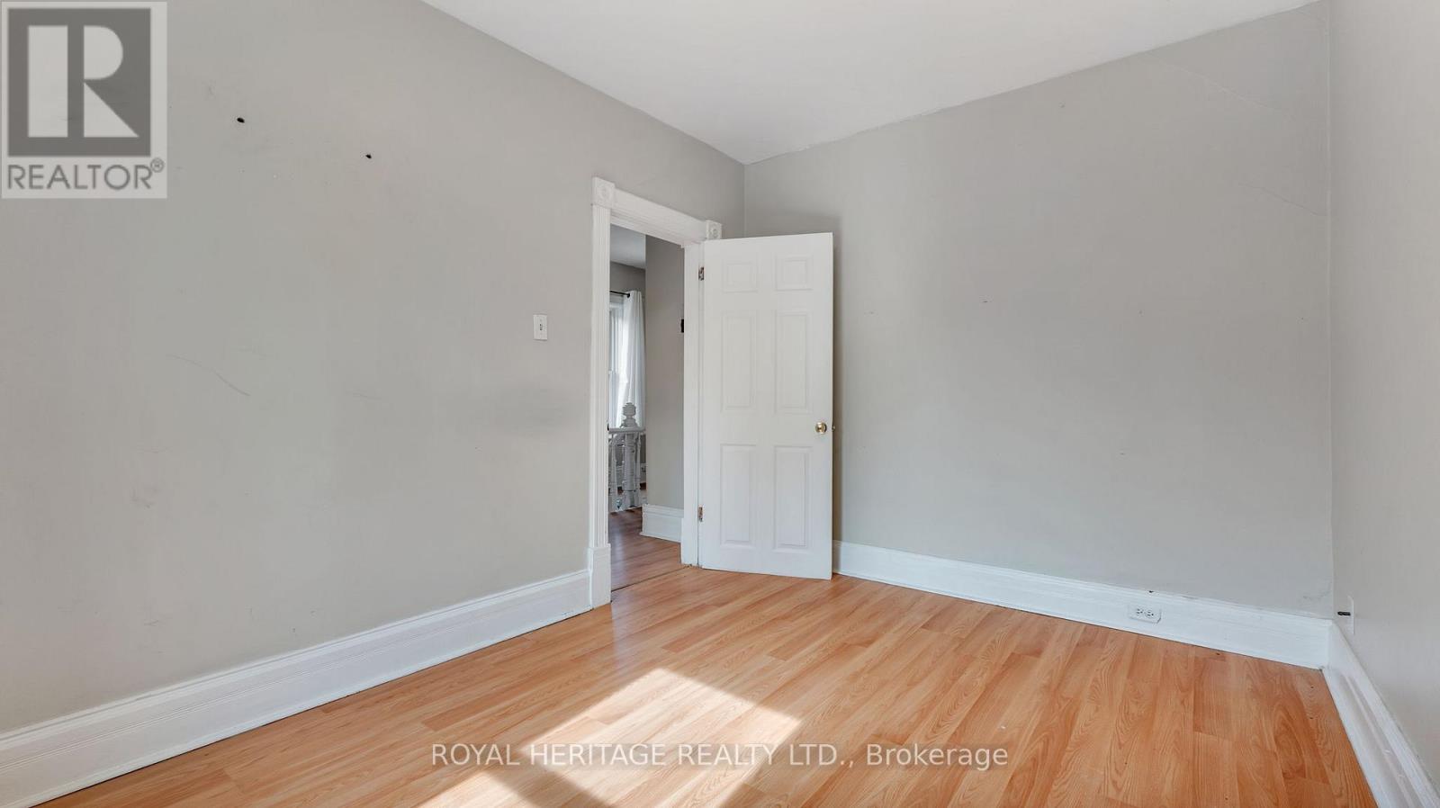 88 Aylmer Street N, Peterborough Central (South), Ontario  K9J 3J5 - Photo 21 - X12178012