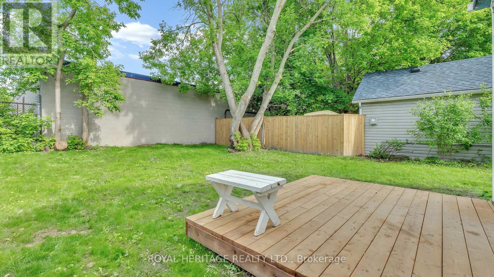 88 Aylmer Street N, Peterborough Central (South), Ontario  K9J 3J5 - Photo 49 - X12178012