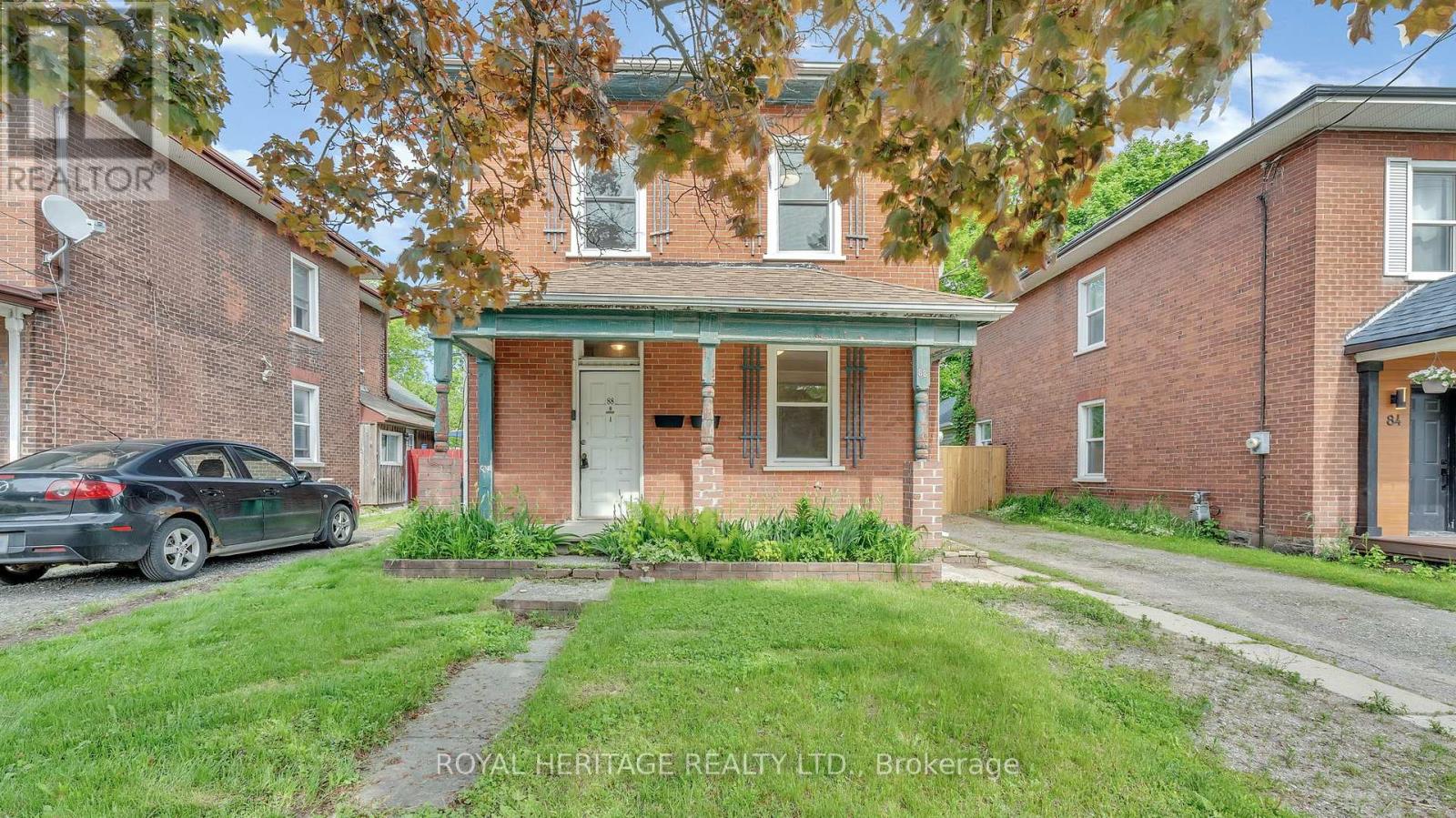 88 Aylmer Street N, Peterborough Central (South), Ontario  K9J 3J5 - Photo 6 - X12178012