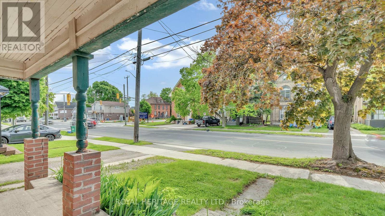 88 Aylmer Street N, Peterborough Central (South), Ontario  K9J 3J5 - Photo 8 - X12178012