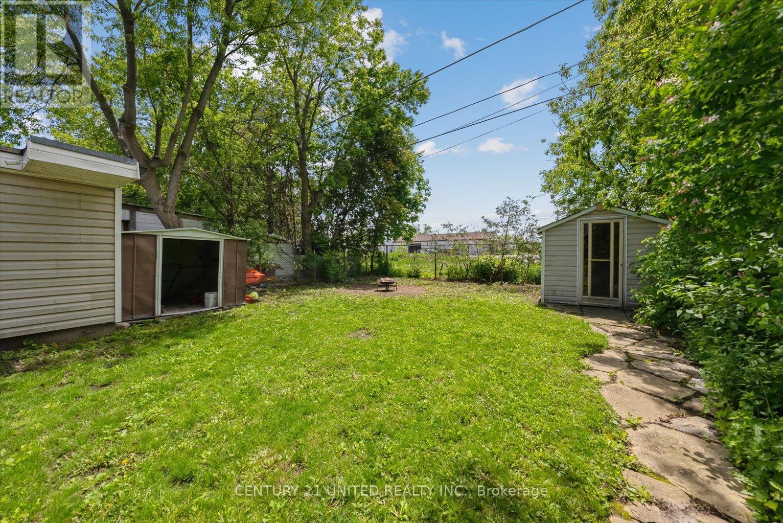 743 St Marys Street, Peterborough Central (South), Ontario  K9J 4H1 - Photo 48 - X12178487