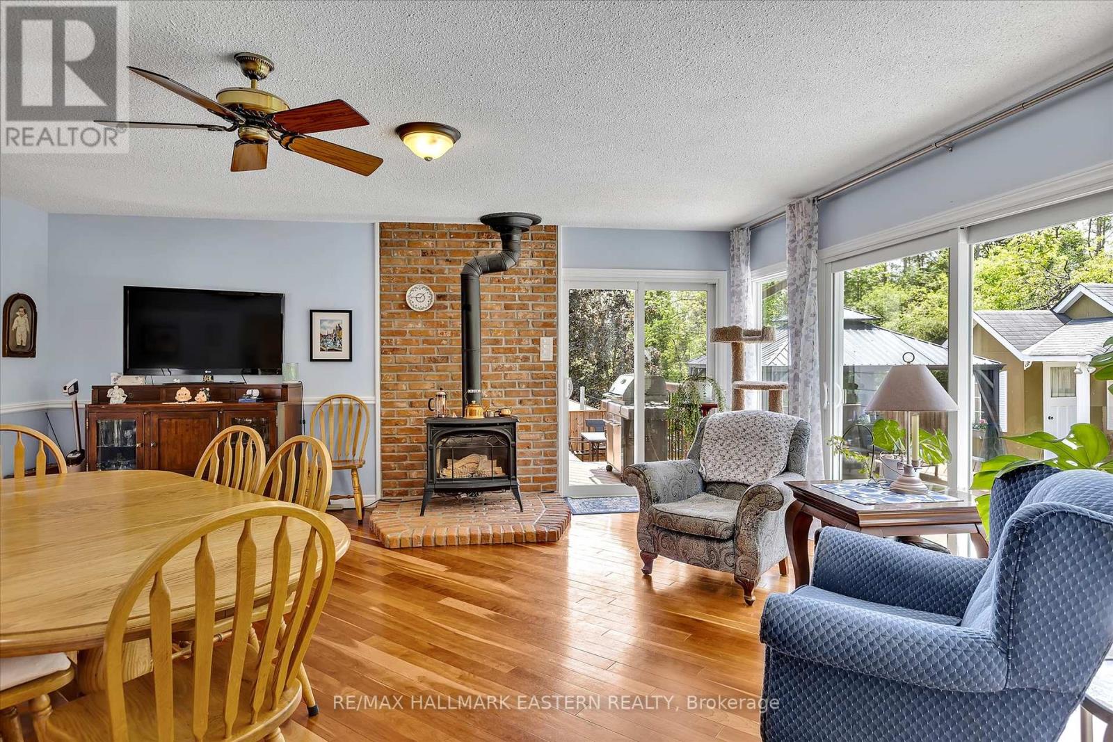 959 Golfview Road, Peterborough West (Central), Ontario  K9J 7W2 - Photo 12 - X12178659
