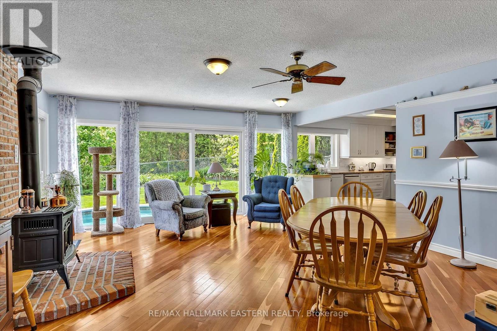 959 Golfview Road, Peterborough West (Central), Ontario  K9J 7W2 - Photo 13 - X12178659