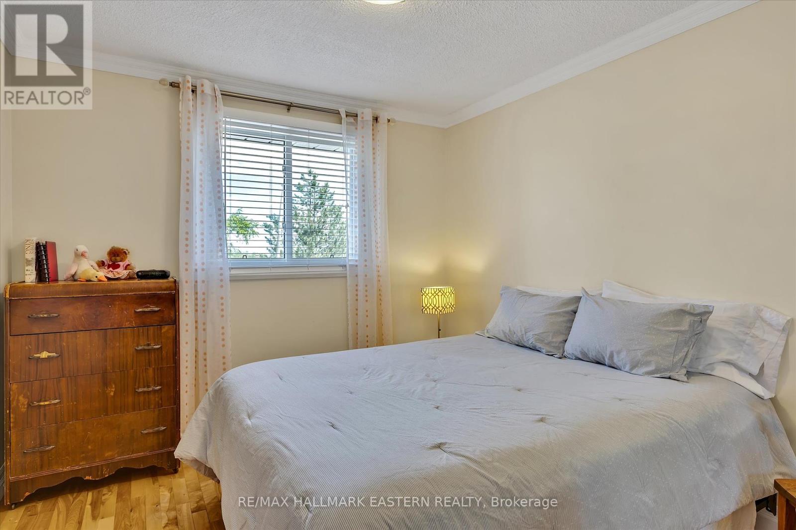 959 Golfview Road, Peterborough West (Central), Ontario  K9J 7W2 - Photo 23 - X12178659