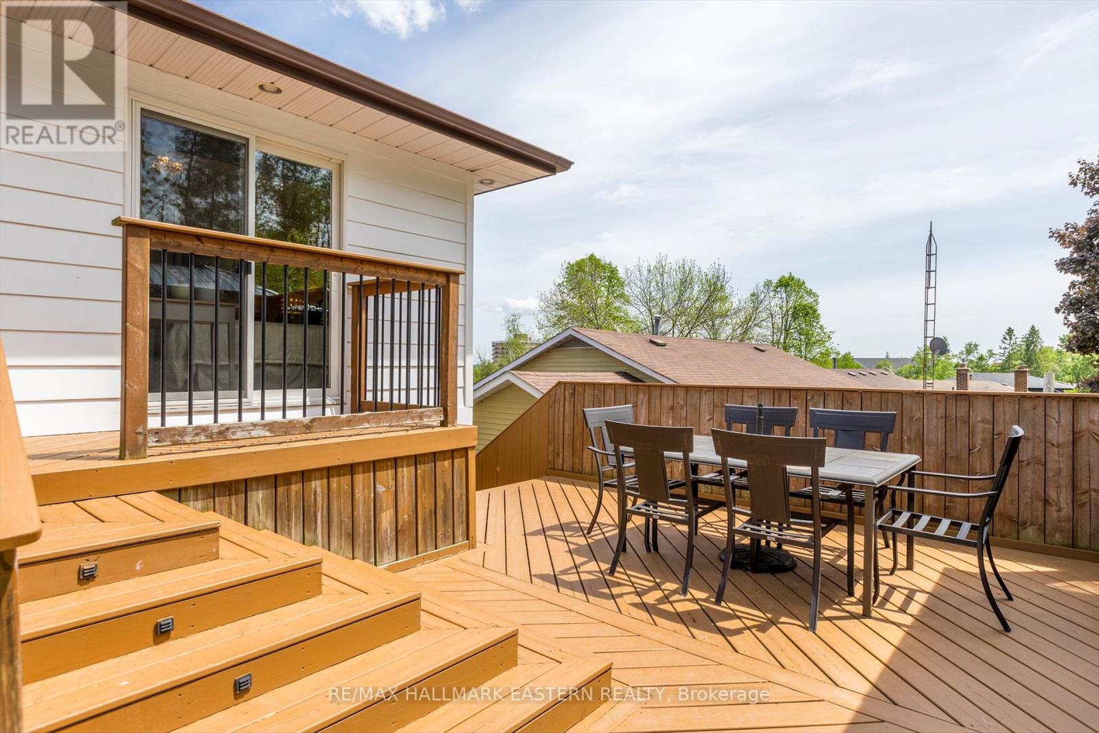 959 Golfview Road, Peterborough West (Central), Ontario  K9J 7W2 - Photo 43 - X12178659