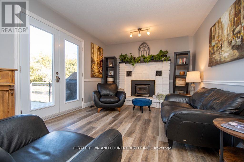 19 Tracey's Hill Road, Kawartha Lakes (Ops), Ontario  K9V 4R5 - Photo 9 - X12178740