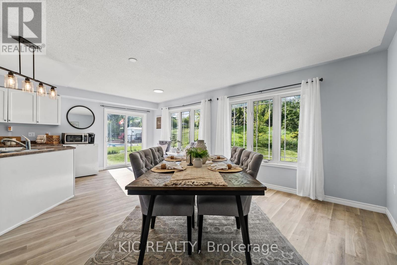 574 Clancy Crescent, Peterborough West (South), Ontario  K9K 2S2 - Photo 10 - X12178886