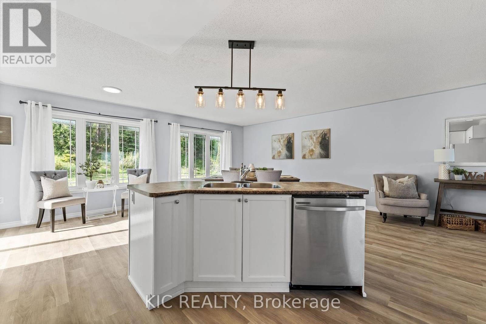 574 Clancy Crescent, Peterborough West (South), Ontario  K9K 2S2 - Photo 17 - X12178886