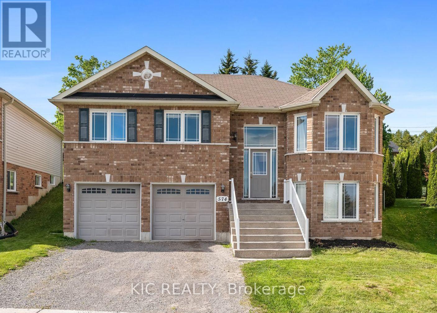 574 Clancy Crescent, Peterborough West (South), Ontario  K9K 2S2 - Photo 2 - X12178886