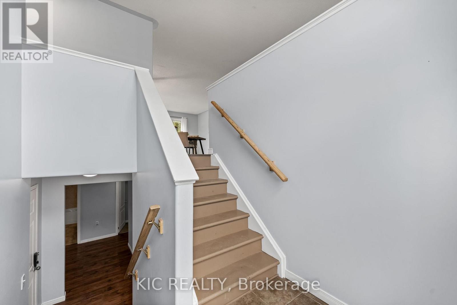 574 Clancy Crescent, Peterborough West (South), Ontario  K9K 2S2 - Photo 25 - X12178886