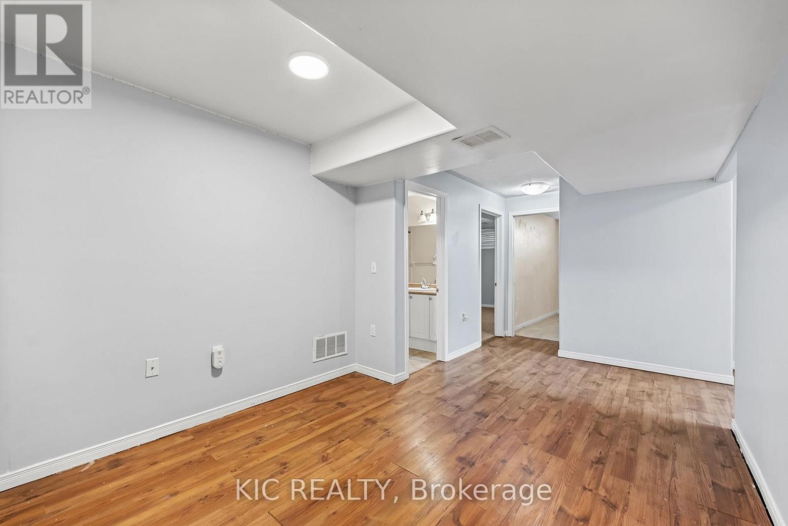 574 Clancy Crescent, Peterborough West (South), Ontario  K9K 2S2 - Photo 29 - X12178886
