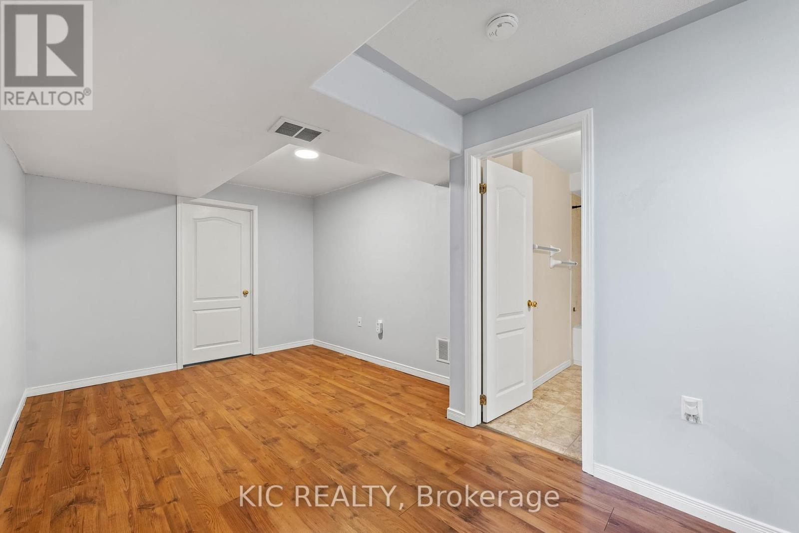 574 Clancy Crescent, Peterborough West (South), Ontario  K9K 2S2 - Photo 30 - X12178886