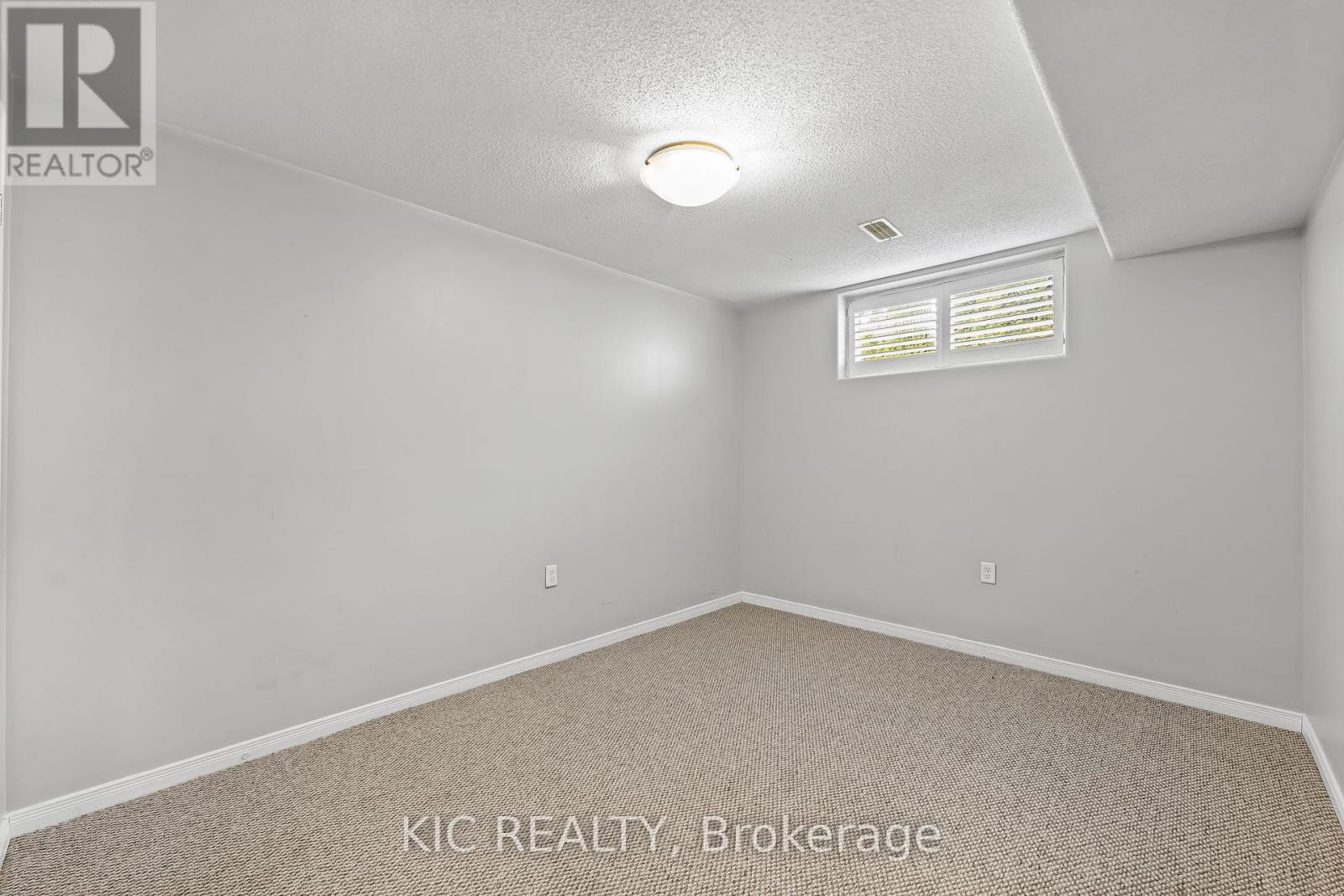 574 Clancy Crescent, Peterborough West (South), Ontario  K9K 2S2 - Photo 32 - X12178886