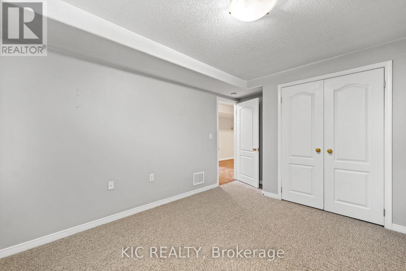 574 Clancy Crescent, Peterborough West (South), Ontario  K9K 2S2 - Photo 33 - X12178886