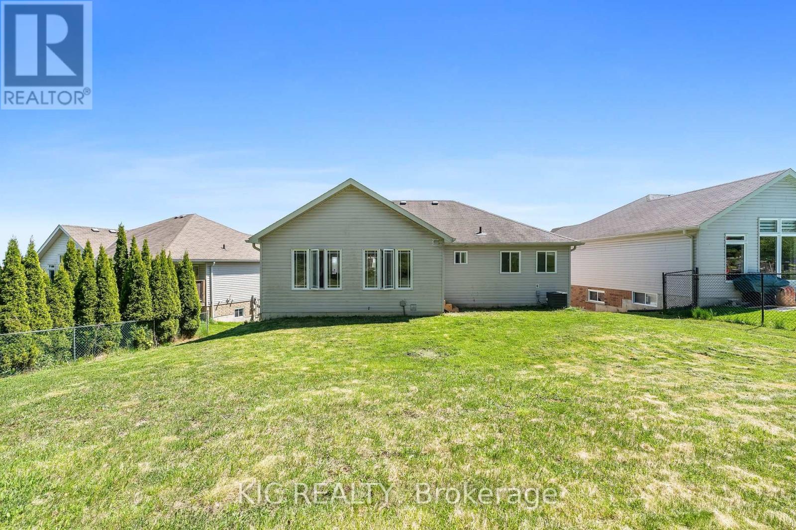 574 Clancy Crescent, Peterborough West (South), Ontario  K9K 2S2 - Photo 40 - X12178886