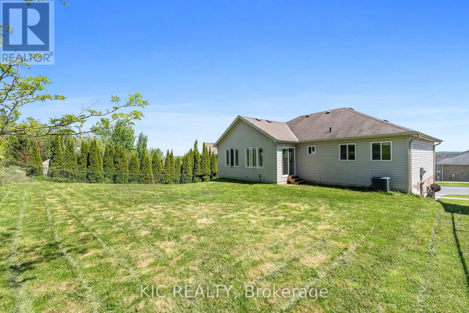 574 Clancy Crescent, Peterborough West (South), Ontario  K9K 2S2 - Photo 41 - X12178886