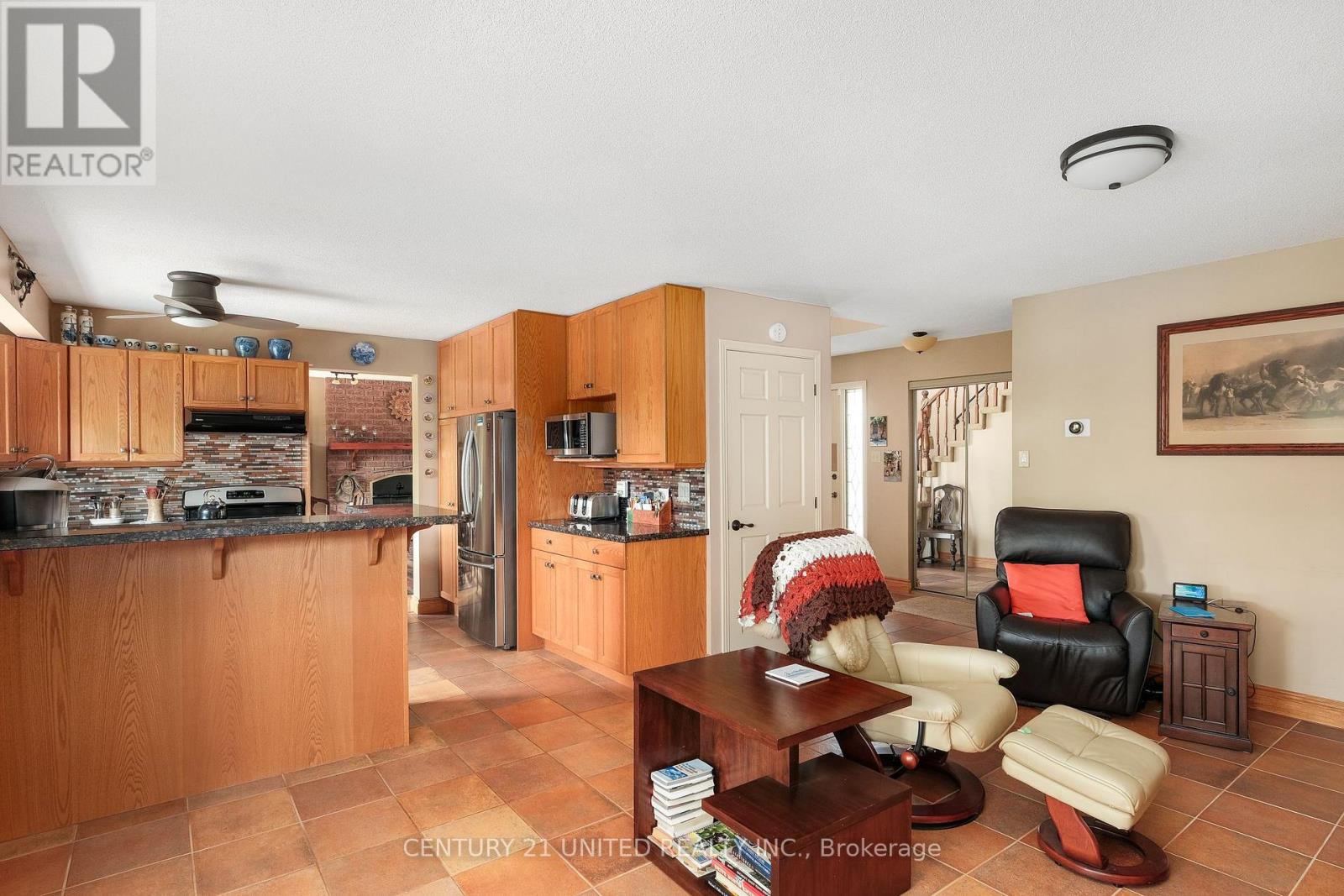 1890 Cherryhill Road, Peterborough West (Central), Ontario  K9K 2E3 - Photo 10 - X12178957