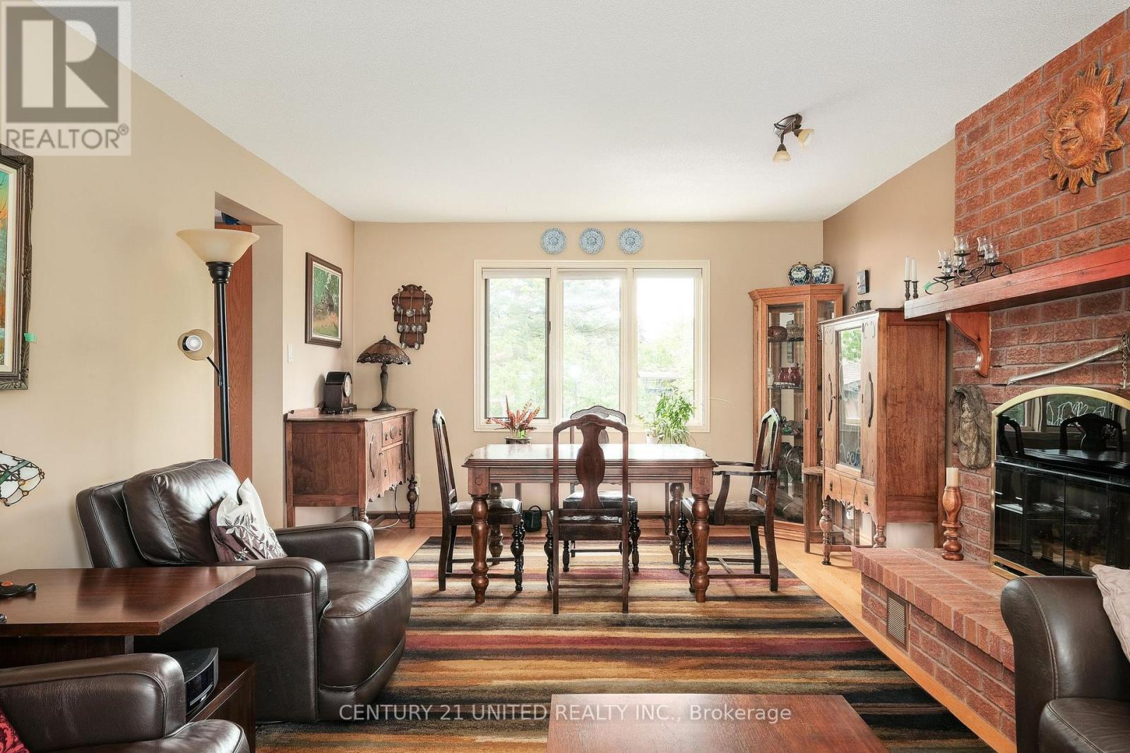 1890 Cherryhill Road, Peterborough West (Central), Ontario  K9K 2E3 - Photo 7 - X12178957