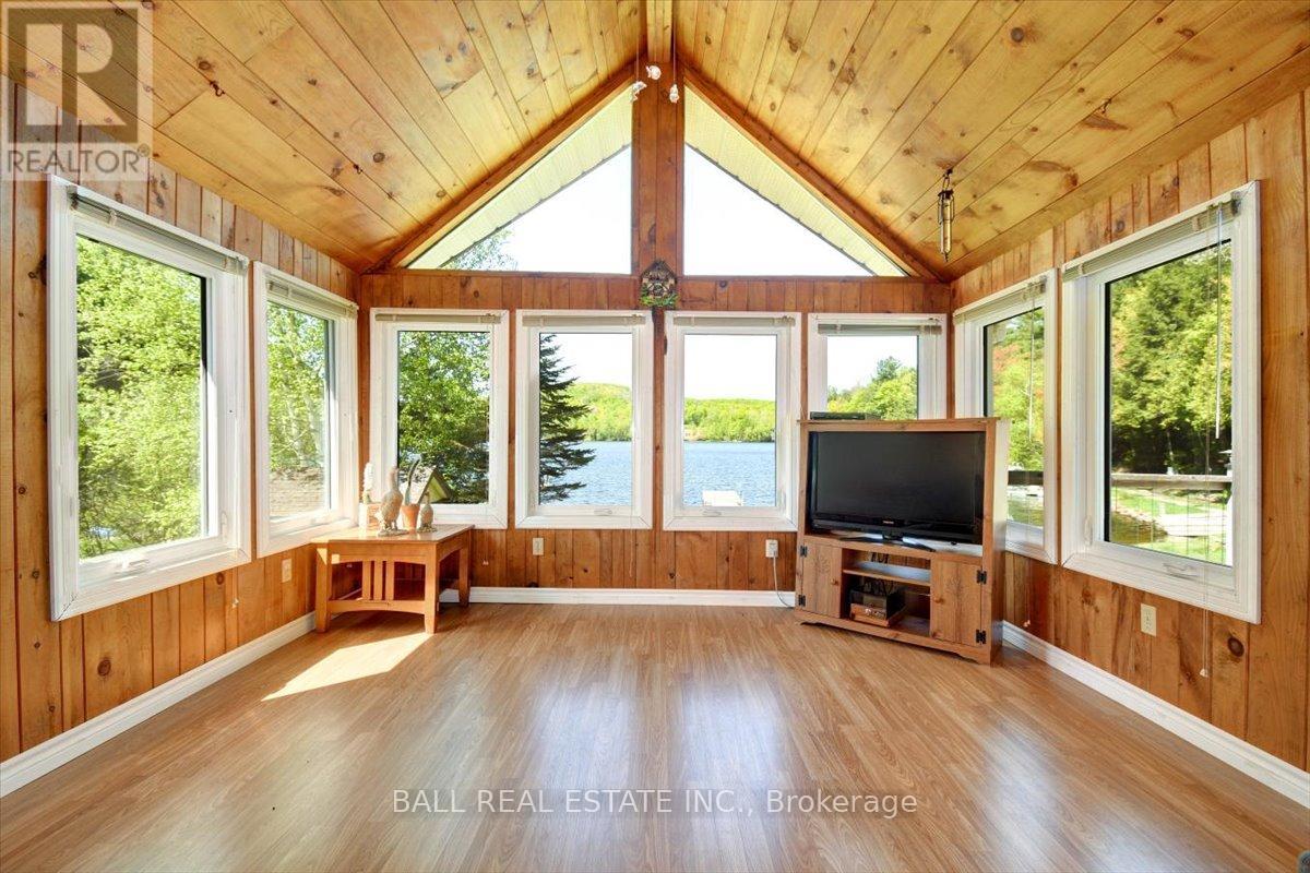 391 Pine Drive, Bancroft, Ontario  K0L 1C0 - Photo 10 - X12179077