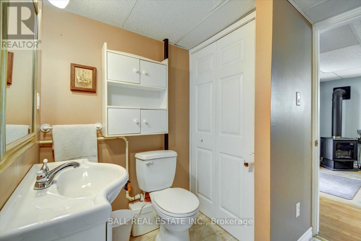 391 Pine Drive, Bancroft, Ontario  K0L 1C0 - Photo 20 - X12179077