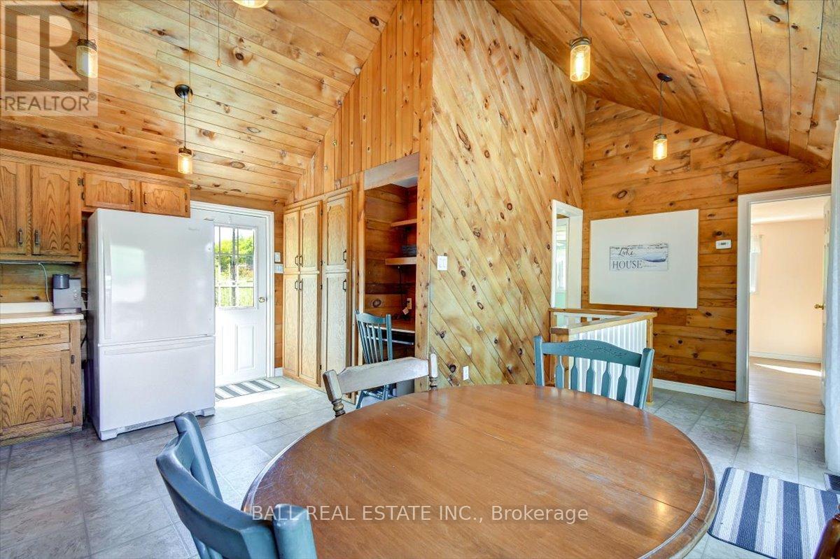 391 Pine Drive, Bancroft, Ontario  K0L 1C0 - Photo 6 - X12179077