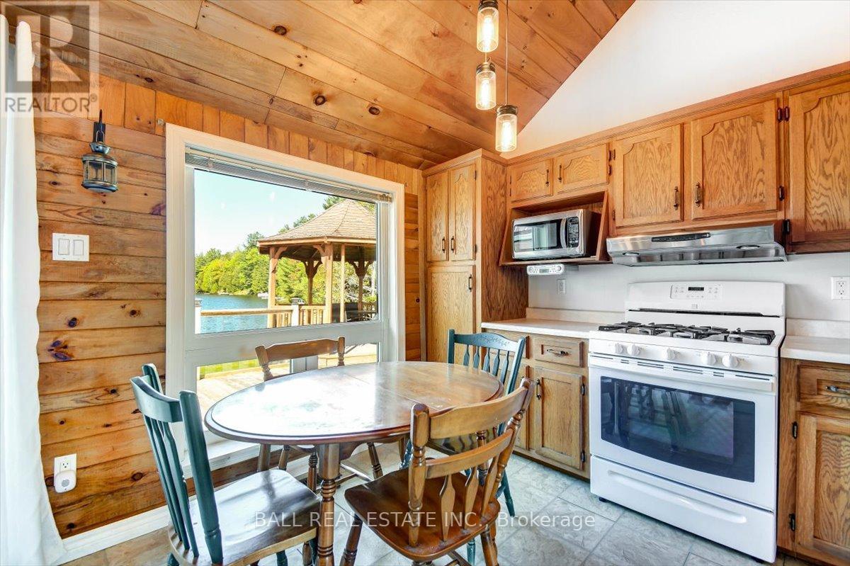 391 Pine Drive, Bancroft, Ontario  K0L 1C0 - Photo 7 - X12179077