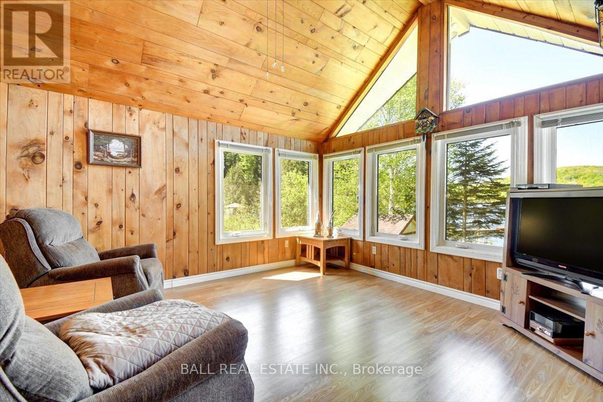 391 Pine Drive, Bancroft, Ontario  K0L 1C0 - Photo 8 - X12179077