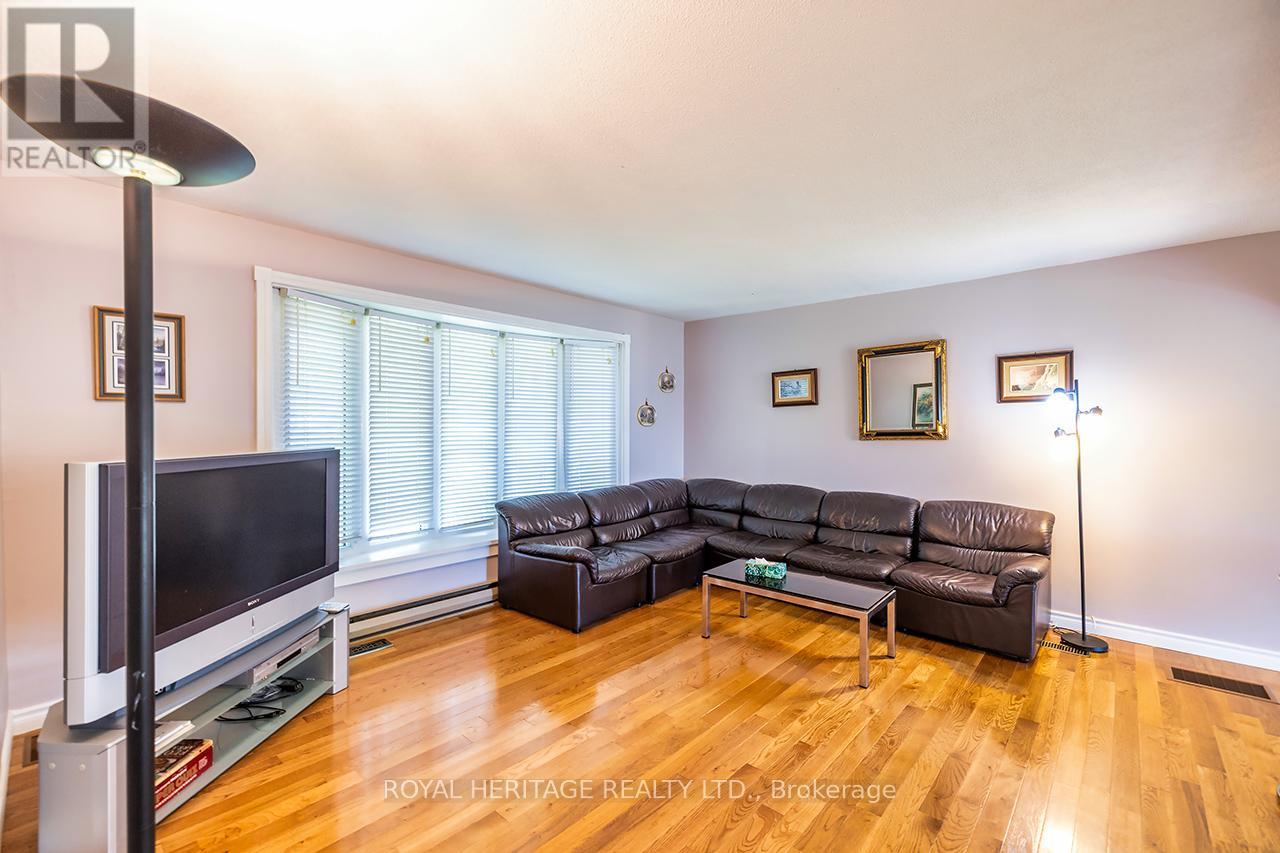 28 Butternut Drive, Kawartha Lakes (Fenelon), Ontario  K9V 4R1 - Photo 14 - X12178928