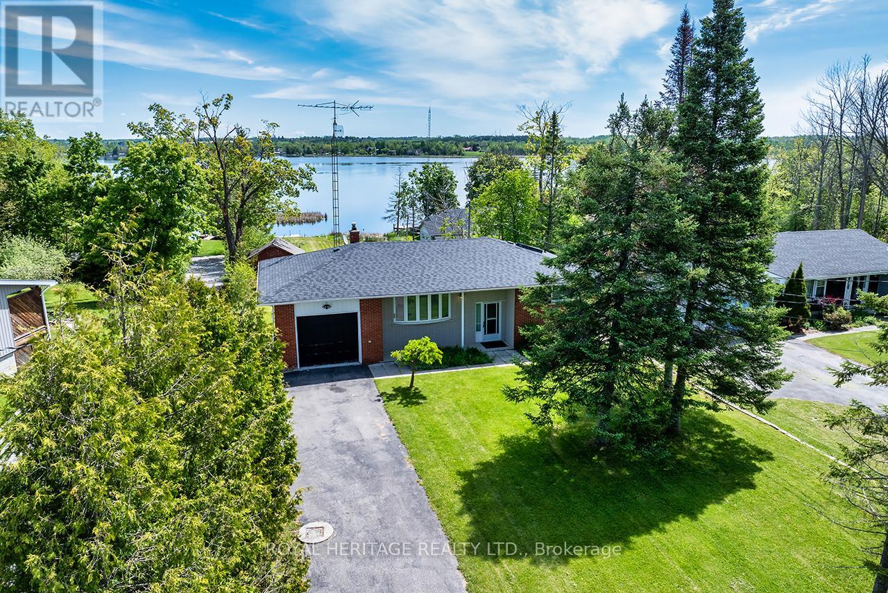 28 Butternut Drive, Kawartha Lakes (Fenelon), Ontario  K9V 4R1 - Photo 2 - X12178928