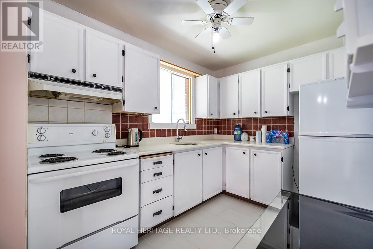 28 Butternut Drive, Kawartha Lakes (Fenelon), Ontario  K9V 4R1 - Photo 20 - X12178928