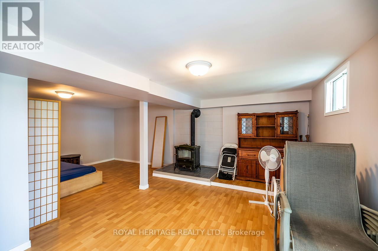 28 Butternut Drive, Kawartha Lakes (Fenelon), Ontario  K9V 4R1 - Photo 33 - X12178928