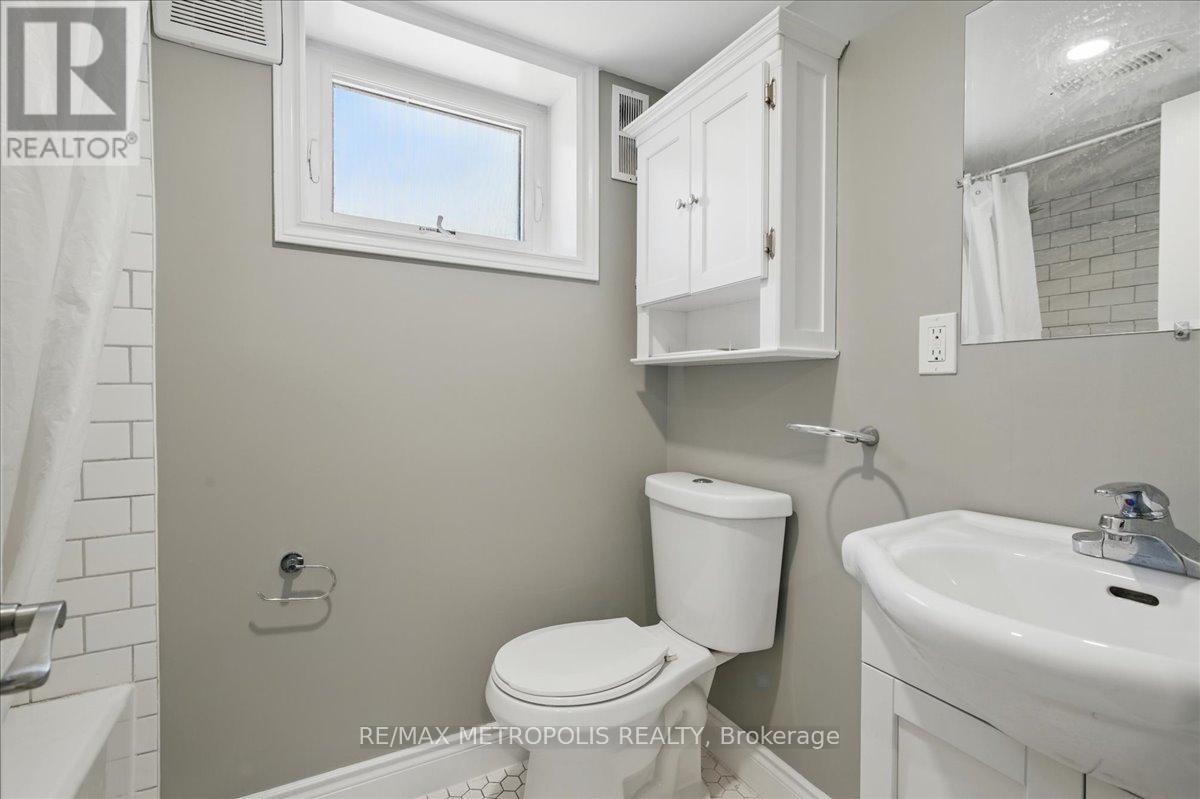 Bsmt - 1020 Brewer Street, Peterborough (Otonabee), Ontario  K9J 5B4 - Photo 21 - X12179064