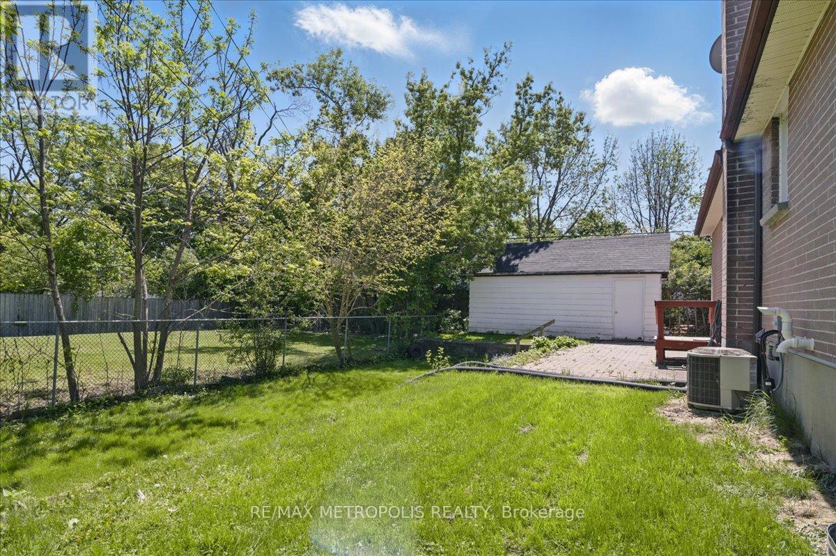 Bsmt - 1020 Brewer Street, Peterborough (Otonabee), Ontario  K9J 5B4 - Photo 24 - X12179064