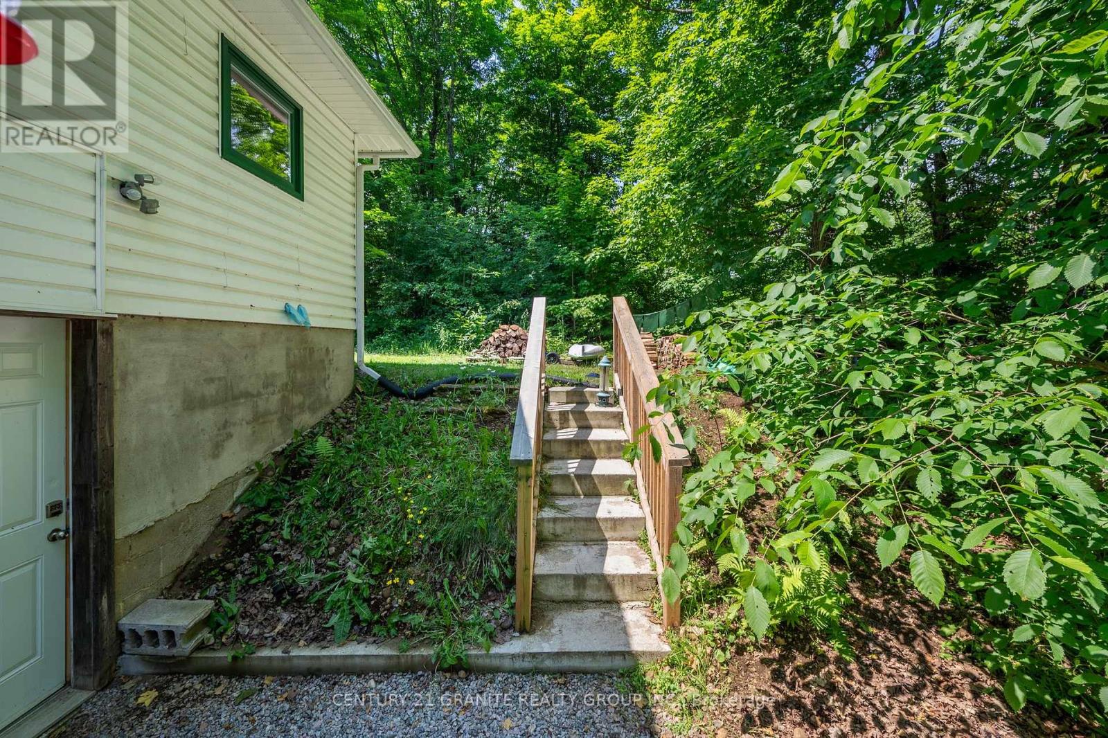 33225 Hwy 62 Highway, Hastings Highlands (Wicklow Ward), Ontario  K0L 2S0 - Photo 24 - X12179302