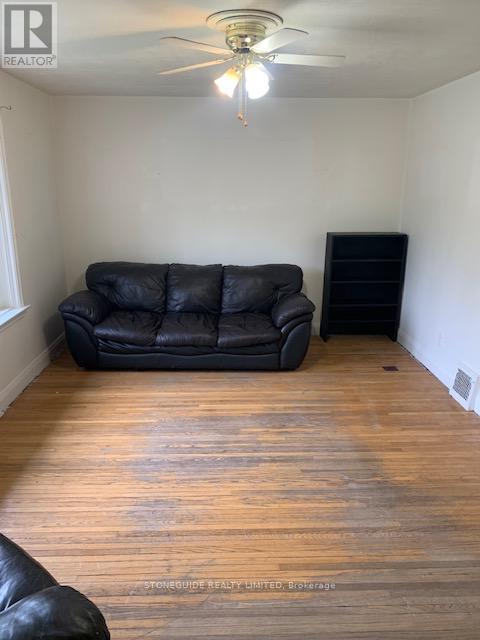 724 Fairbairn Street, Peterborough North (South), Ontario  K9H 6B6 - Photo 3 - X12179432
