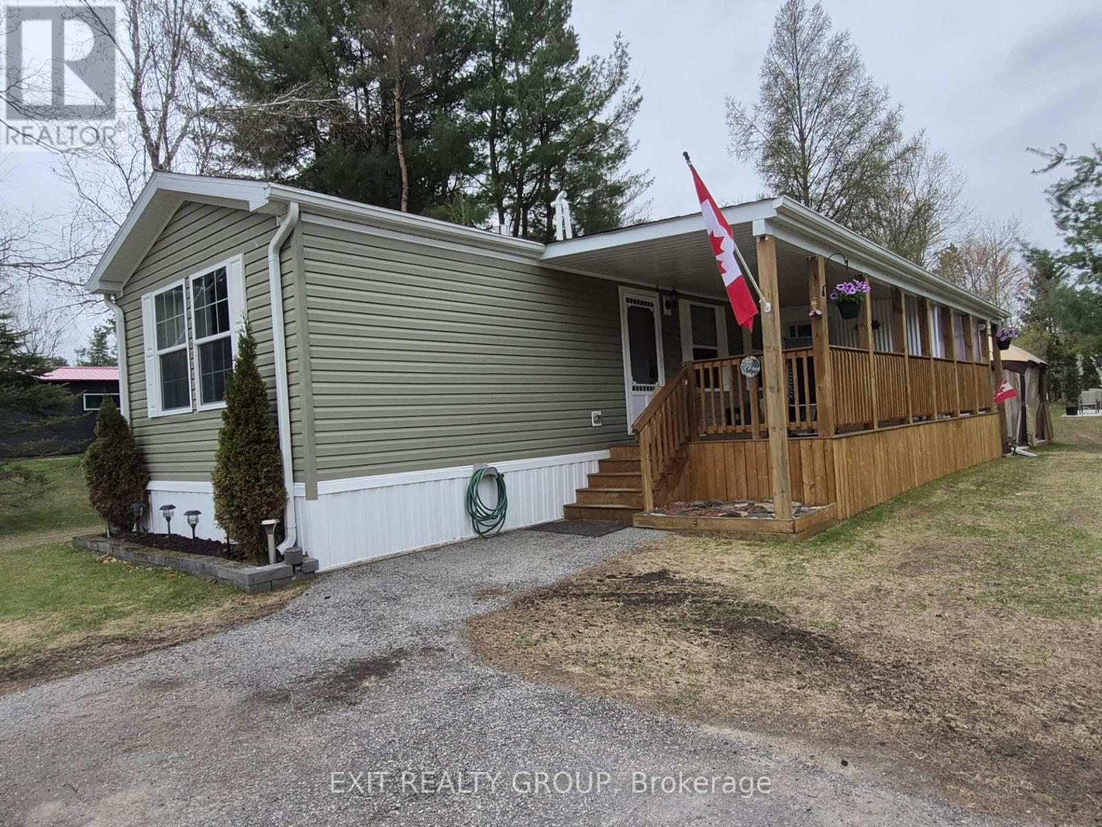 96 Sama Park Road, Havelock-Belmont-Methuen (Belmont-Methuen), Ontario  K0L 1Z0 - Photo 2 - X12179550