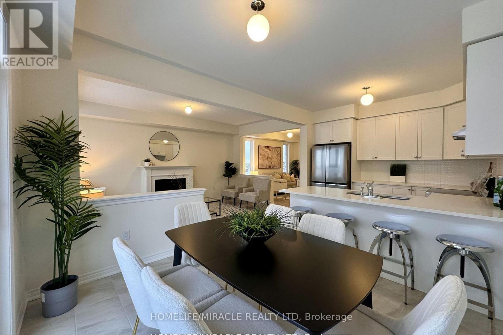 916 Bamford Terrace, Peterborough North (North), Ontario  K9K 0G3 - Photo 11 - X12179413